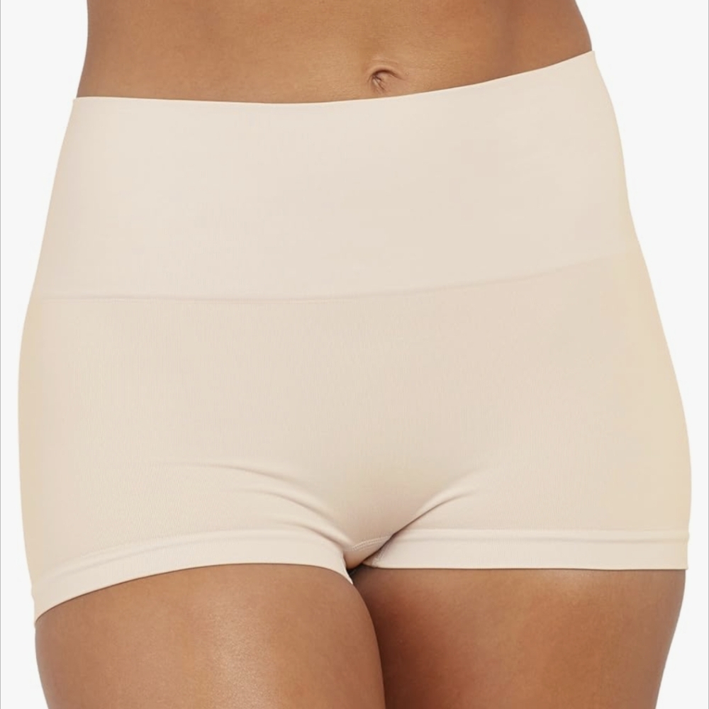 Spanx Everyday Shaping Boyshort Panties Nude Size Small